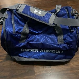 Under Armour - Duffle Bag - NAVY- Gym Bag size M